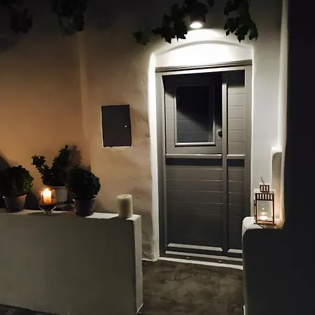 Apartment Center Naousa (Paros)